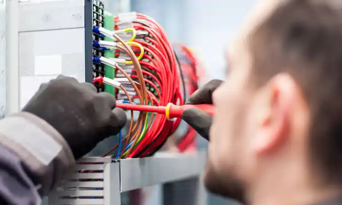 electrician Moscow Mills